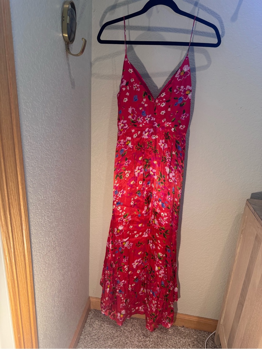 Saulee Red Floral Satin Slip Dress - Picture 4 of 5